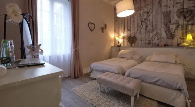Le Moulin D'Ô, Book Hotel Pezens Languedoc-Roussillon