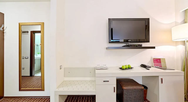 Двухместный номер Executive с балконом Hotel Cubix