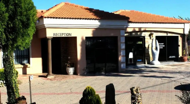 Unathi Guest Lodge