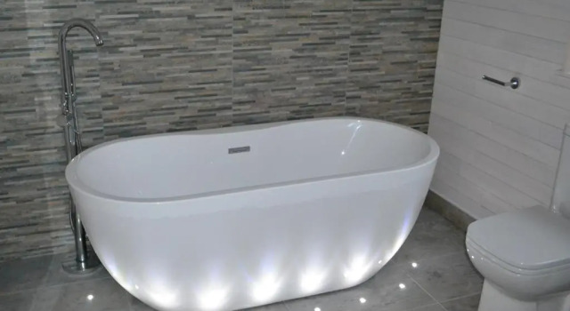 Апартаменты Deluxe The Chiltern Lodges at Upper Farm Henton
