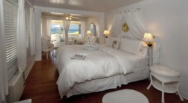 Бунгало с видом на море Bungalow Beach Resort