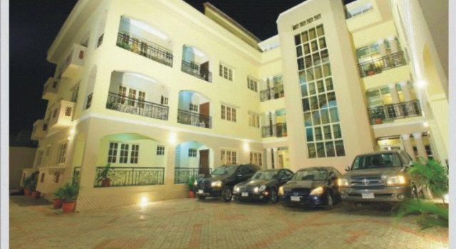 Apartment Royale Hotel and Suite