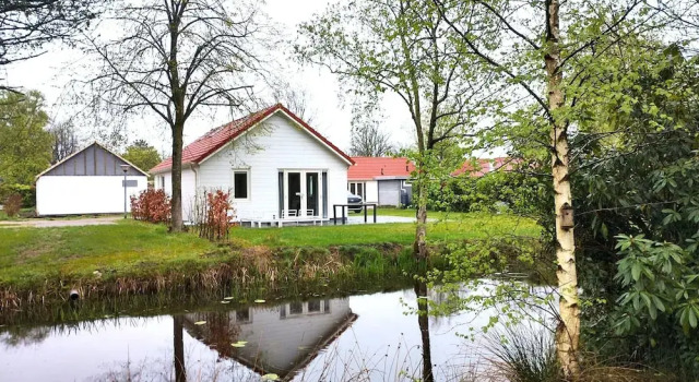 Коттедж Chalet in Friesland Near Large Lakes