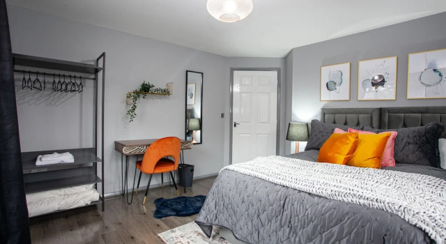 Apartment Trafford Place