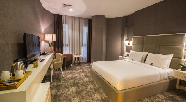Royal Comfort Hotel