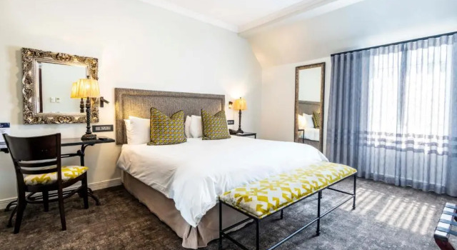 Люкс ANEW Hotel Hilton Pietermaritzburg