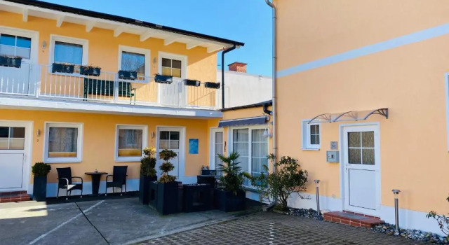 Pension & Ferienwohnungen Schneidereit, Prenota Hotel Sassnitz Rügen