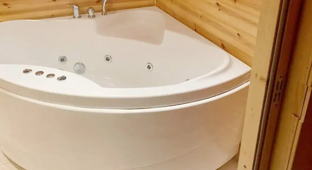 Holiday Home in Norheimsund, Rezerwuj Dom wakacyjny Hotele w Kvam z parkingiem, Parking