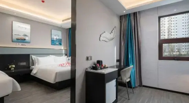Люкс Yuanyang Nuoer Smart Hotel (Jinan Daming Lake Station North Square of Railway Station)
