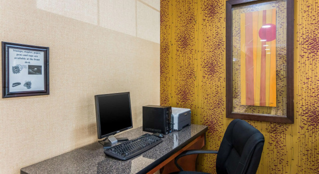 Quality Inn Chester - South Richmond, Buchen Sie Hotel Chester Virginia