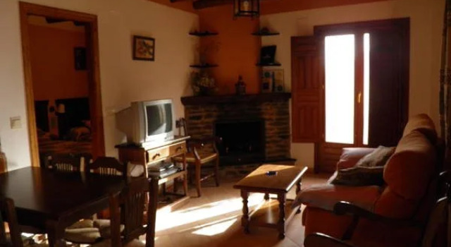 Apartamentos Casalpujarra, Забронировать Отель Бубион La Alpujarra, рядом с Casa Alpujarreña