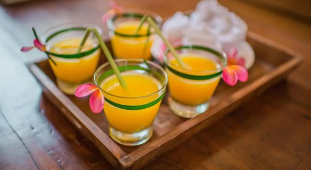 Вилла Mosan House - unique art-filled gem in perfect location a short walk from the beach or Seminyak Square including AC office for remote working