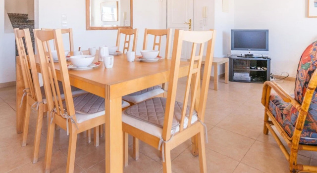 Pretty Holiday Home in L'escala With Swimming Pool
