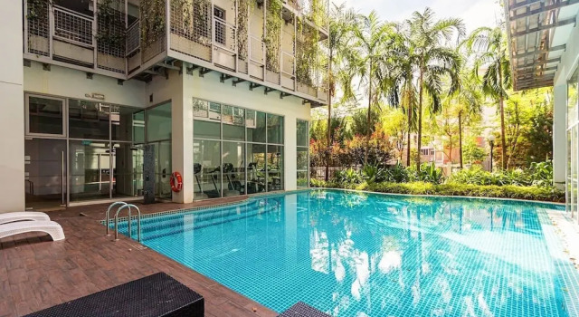R&F Princess Cove CIQ Premium Sea & City view Suites by NEO, Prenota Hotel Hotel a Johor con piscina, Piscina