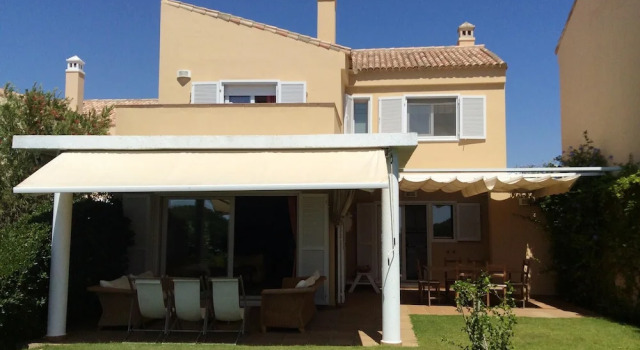 House With 4 Bedrooms in Chiclana de la Frontera, With Wonderful sea V