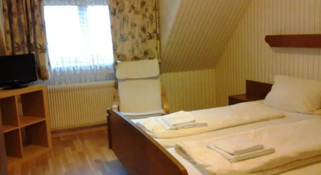 Hotel Sonja, Забронировать Отель Бад-Беллинген Markgräflerland, рядом с Landhaus Ettenbuehl