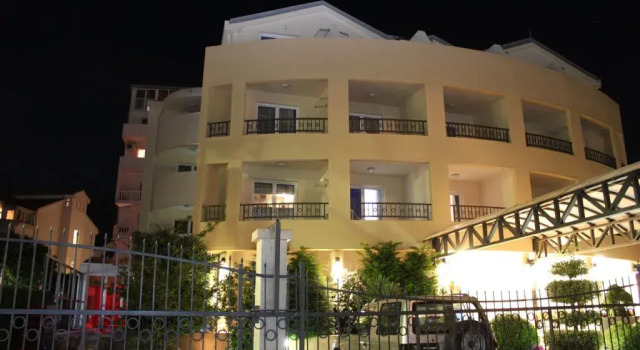 Hotel Mirenza, Забронировать Отель Отели Старого города Будвы - Будванская ривьера 3 звезды, 3*