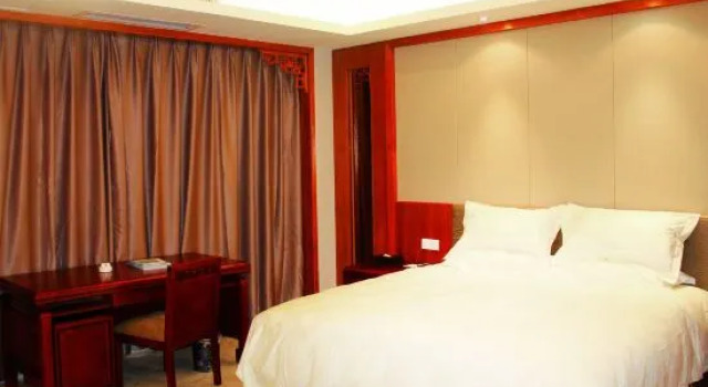 Одноместный номер Standard Taohuatanpan Holiday Hotel