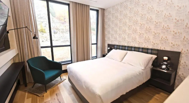 Студия Hew & Draw Hotel