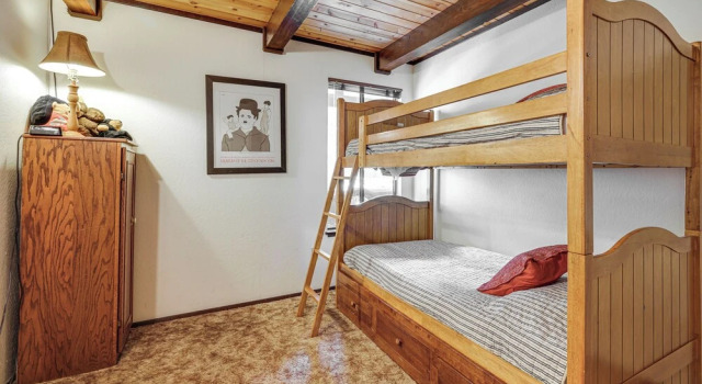Cabin w/ Deck & Fire Pit in Blue Lake Springs!, Reserva ahora Casa o chalet Arnold California