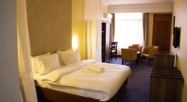 Люкс The Grand Royal Swiss Hotel