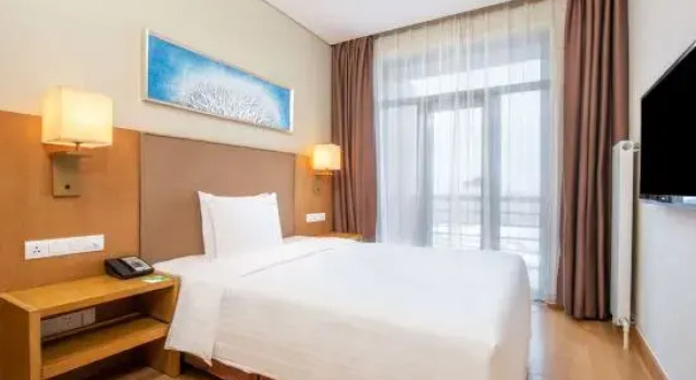 Люкс с 2 комнатами Wanda Jin Suites Changbaishan