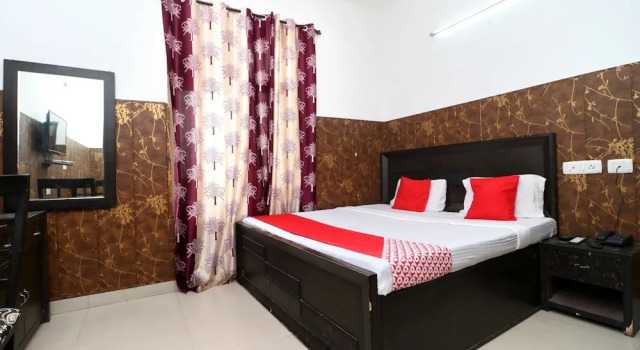 Номер Standard OYO 18943 Hotel Punjab Residency