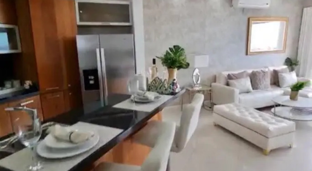 Ocean View Luxurious Condo, Pool,Gym,Sauna,Theater