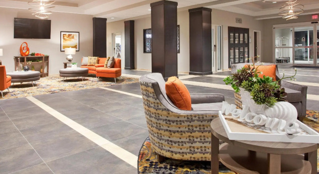 Candlewood Suites Kearney by IHG, Book Hotel Hoteller i Kearney med pool, Swimmingpool