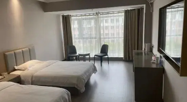 Номер Superior GreenTree Inn Nantong Qidong Bus Station Express Hotel