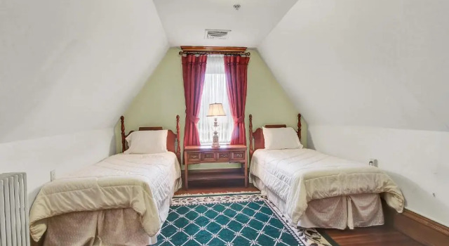 Семейный люкс Deluxe The Gables at Stirling Guest Hotel