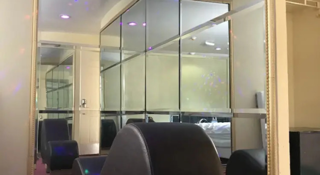 Двухместный люкс Presidential Inn & Suites
