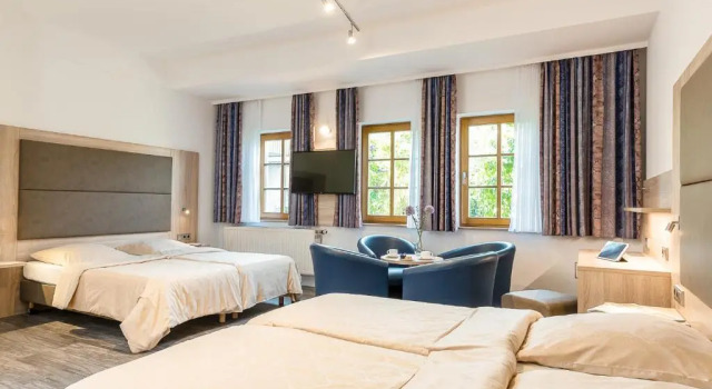 Четырёхместный номер Standard Hotel Altes Brauhaus garni