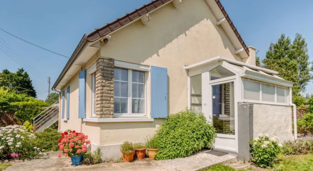 Le Colibri 31292, Book Hotel Hoteller i Lower Normandy med parkering, Parkering
