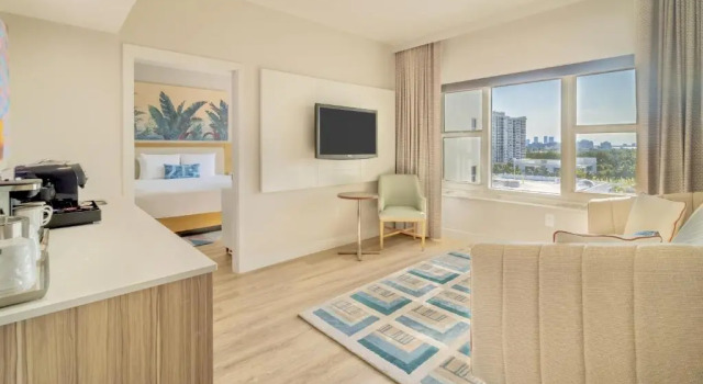 Двухместный люкс c 1 комнатой Radisson Resort Miami Beach