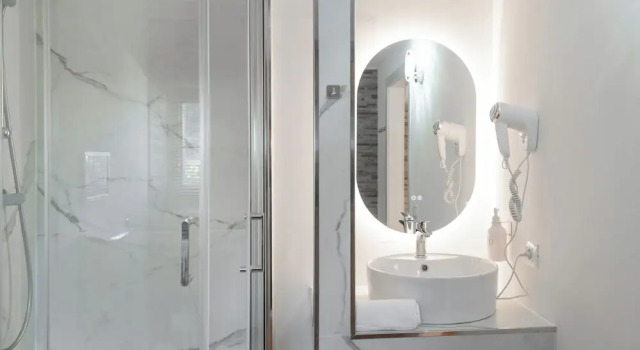 Четырёхместный номер Comfort с балконом и с видом на реку Villa Vitti's - Verona est