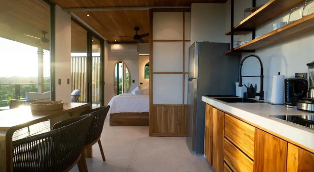 w Stylish 1BR w Stunning Balcony Views, Reservar Casa de férias Bello Horizonte Costa Rica