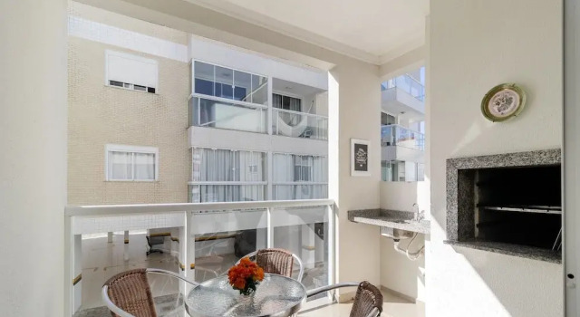 2 Bedroooms Apt w/ BBQ 500m From the Beach Pts0101