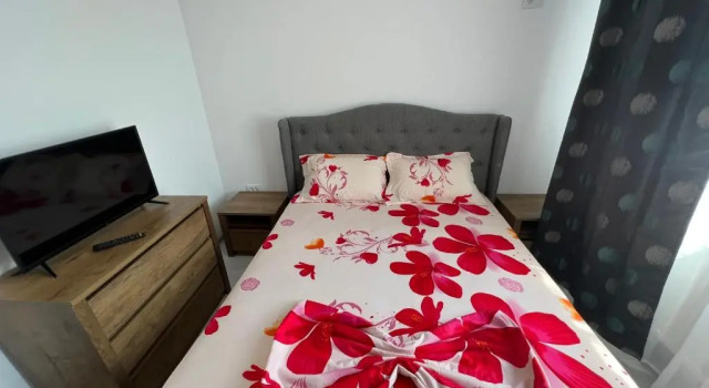R&C Relax Apartment 808, Rezerwuj Apartament Hotele w Chiajna z basenem, Basen