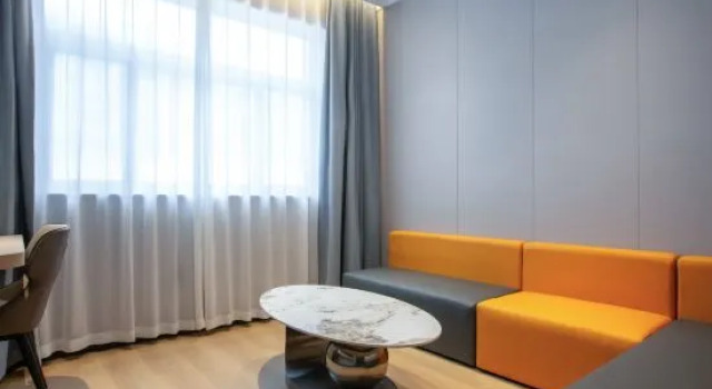 Люкс Business Tuke China Light Hotel (Pingdingshan Wanda Plaza Bus Station)