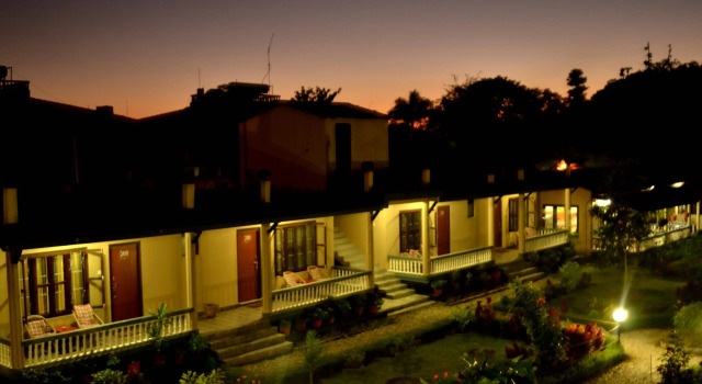 Chitwan Village Resort, Забронировать Курортный отель Читван провинция Багмати-Прадеш