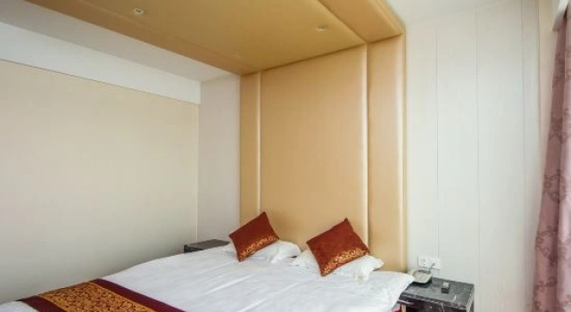 Люкс Deluxe Zhengzhong Holiday Hotel