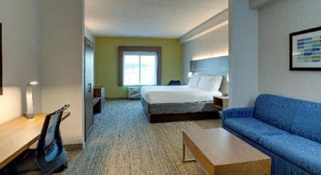 Люкс Holiday Inn Express Nashville-Opryland by IHG