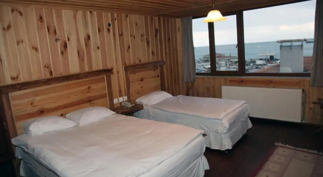 Трёхместный номер Standard Denizci Hotel