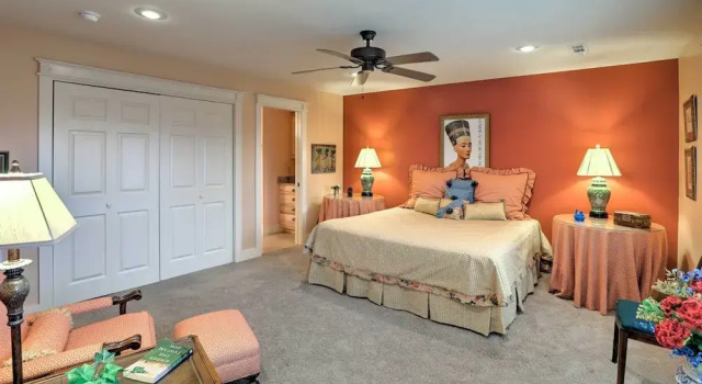 Beautiful Central Fayetteville Townhome w/ Views!, Varaa Huoneisto Fayetteville 