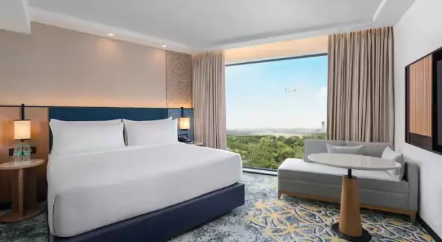 Номер Deluxe с красивым видом из окна Aurika, Mumbai International Airport - Luxury by Lemon Tree Hotels