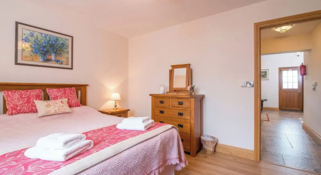 Gwaun Cottage, Book Feriehus Abercych Ceredigion