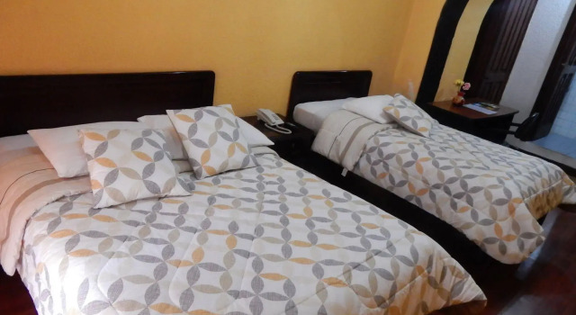 Hotel Joremis, Забронировать Отель Кито Сьерра, рядом с Del Arbolito Park