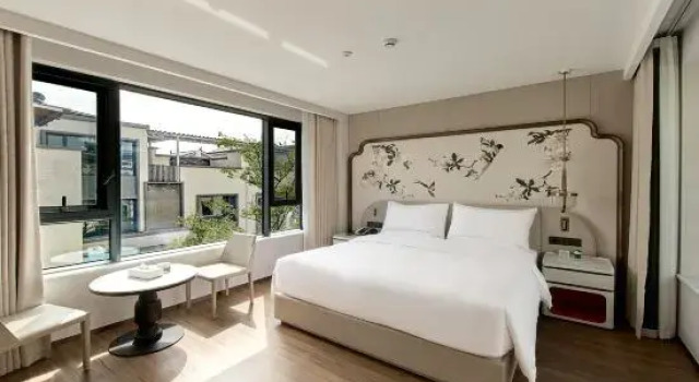 Люкс Muxi AffordableLuxury Light Luxury Homestay (Kunming Dianchi Lake Scenic Area)