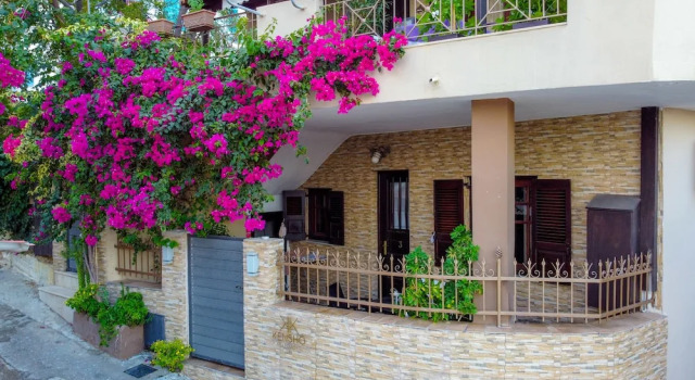 MarGio Skiathos Apartments